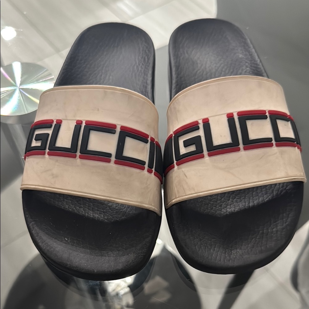 Gucci Black and Cream Slide Sandals